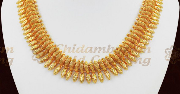 Traditional Kerala Mullai Arumbu Leaf Design Gold Short Necklace Choker