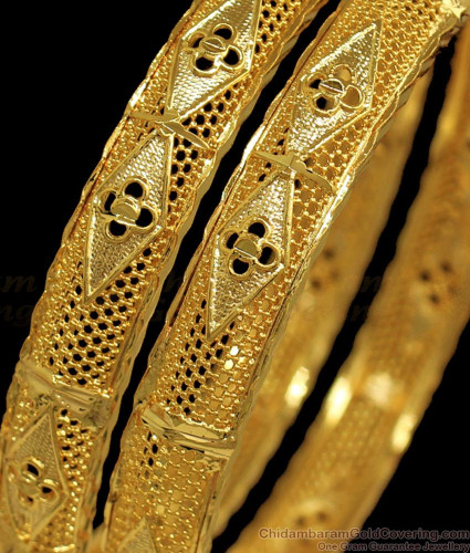 Latest pattern sale of gold bangles