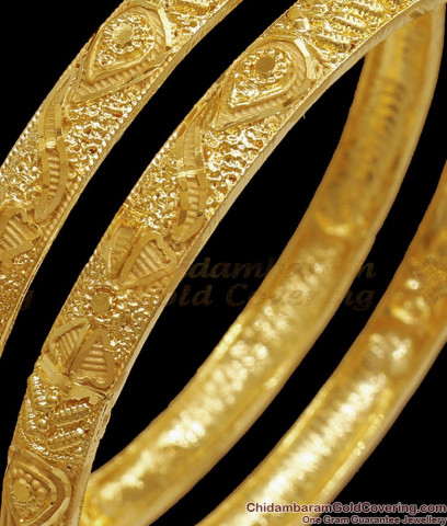 BR1160-2.6 Muthu Small Gold Beads Flower Design Forming Bangles Collection