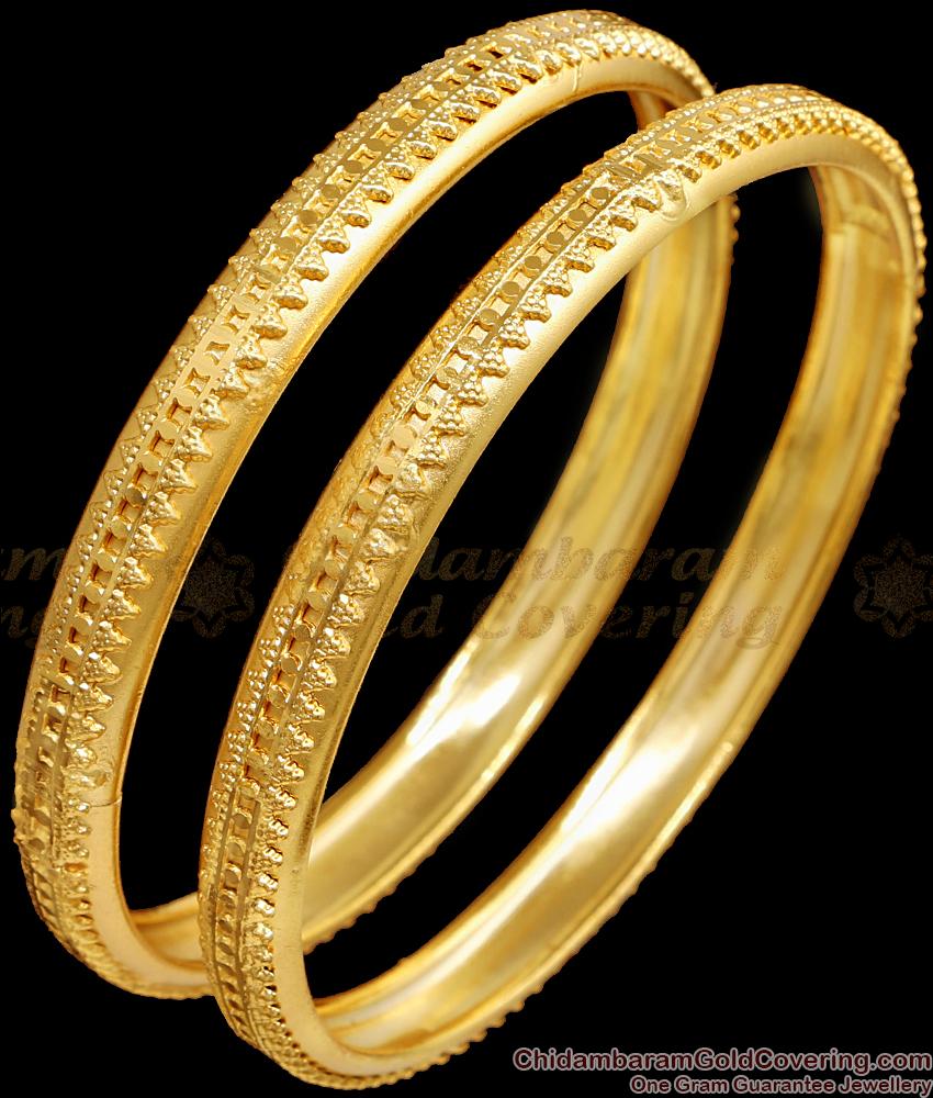 BR2452-2.6 Size Pure Gold Tone Bangle Wedding Design For Women