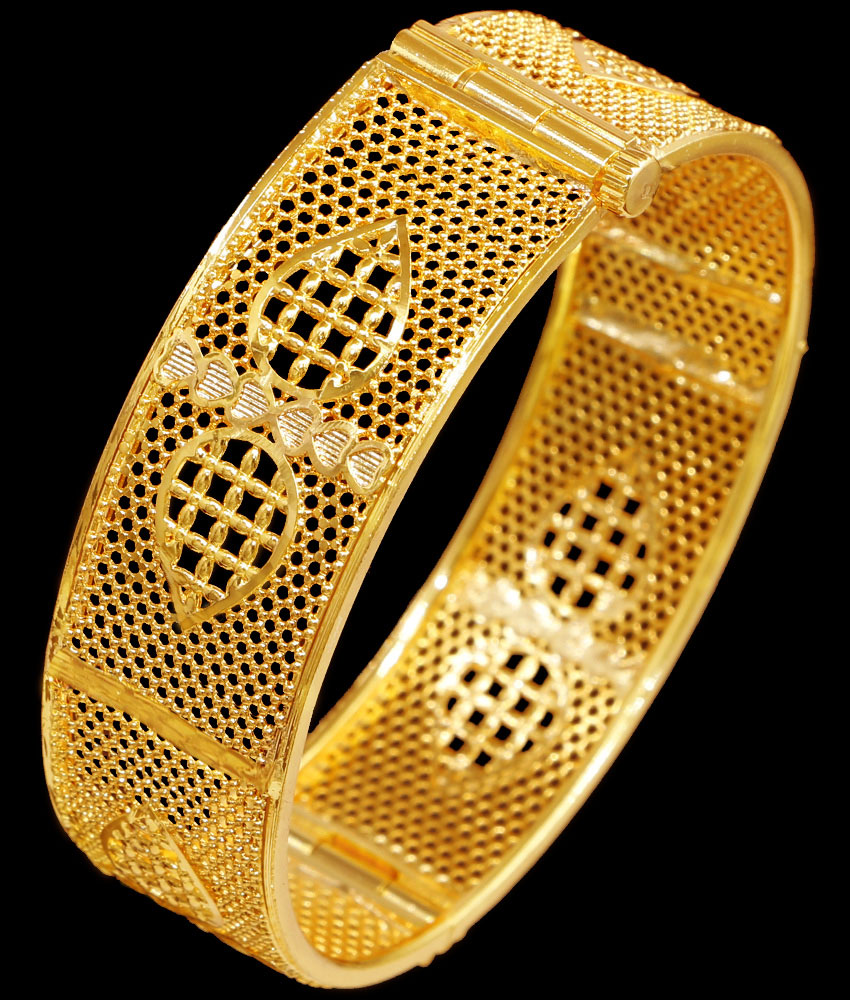 BR2479-2.8 Size 22K Gold Plated Kada Bangle Adjustable Design