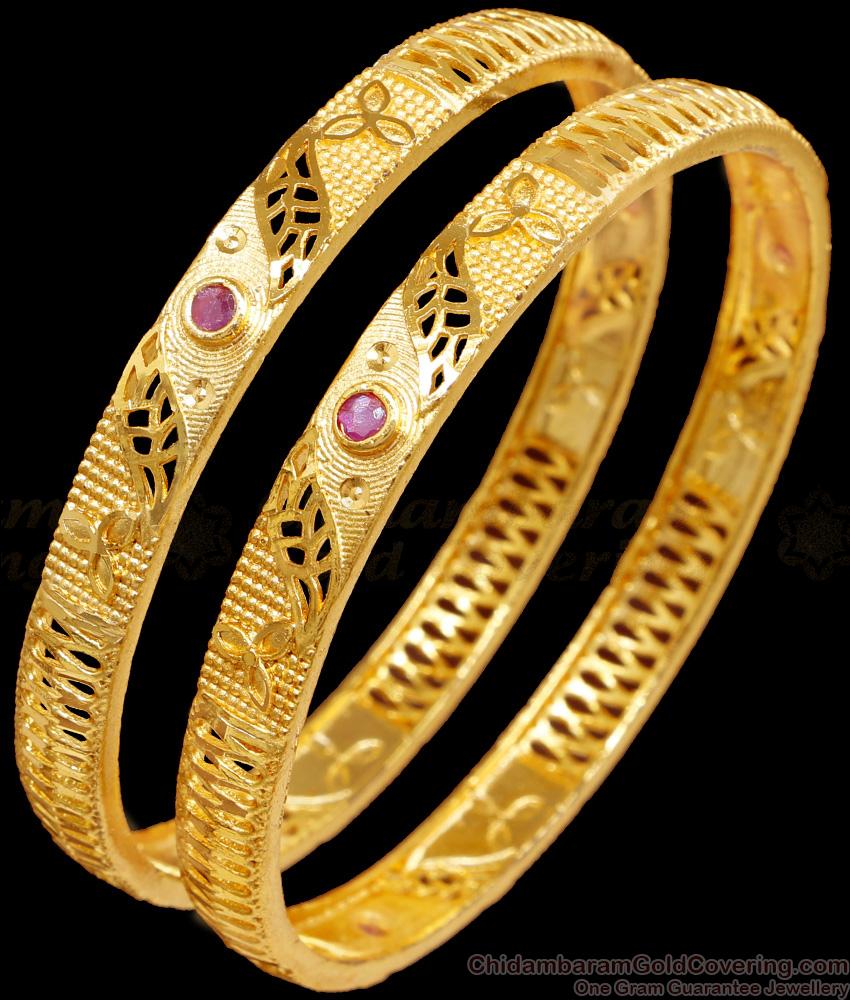 BR2423-2.6 Size Vintage Look Gold Imitation Bangle Ruby Stone Design