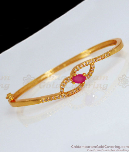 Modern gold bracelet designs in India - Navrathan