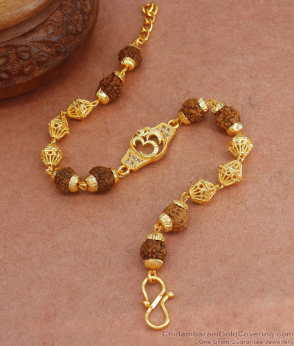 Om With Square In Diamond Stylish Design Gold Plated Rudraksha Bracelet -  Style B254, Rudraksh Bracelet, रुद्राक्ष ब्रेसलेट - Soni Fashion, Rajkot |  ID: 26090704497