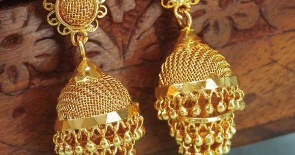 Gold earrings in on sale 5 grams with price