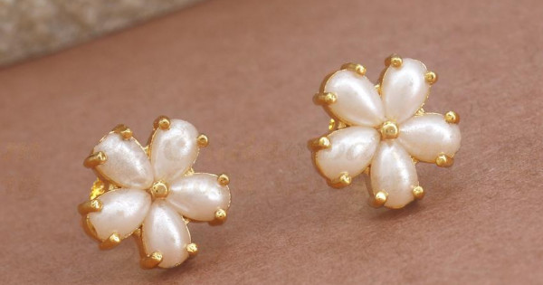 CUTE GOLD DESIGN ONE GRAM GOLD COVERING PLAIN STUD EARRING FOR DAILY USE -  Crown Earring