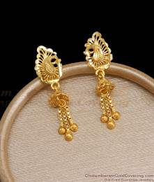 Gold earrings for on sale 50 year old woman