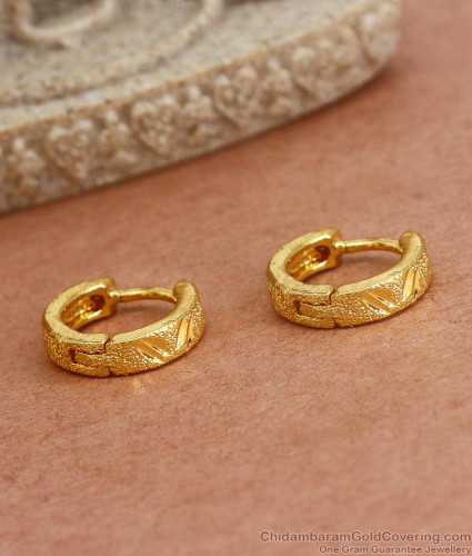 Mesmerising Traditional squre Design 22K Gold earrings – atjewels.in