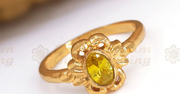 DINJEWEL 11.00 Ratti/ 10.25 Carat Yellow Sapphire/Original Pukhraj Gold Ring  For Men Metal Gold Plated Ring Price in India - Buy DINJEWEL 11.00 Ratti/  10.25 Carat Yellow Sapphire/Original Pukhraj Gold Ring For