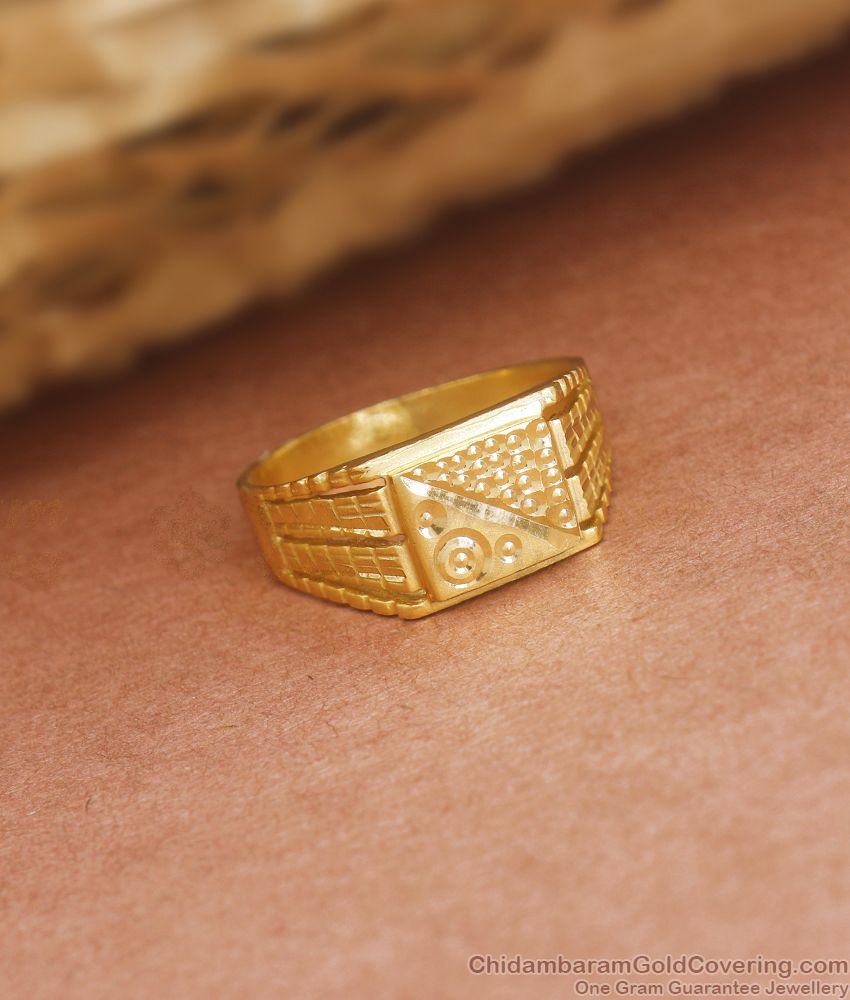 Radiant Gold Ring For Men