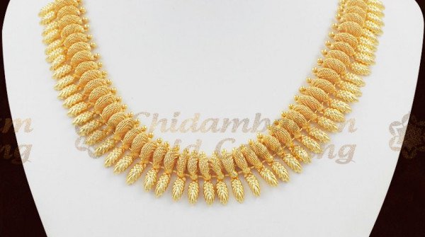 Traditional Kerala Mullai Arumbu Leaf Design Gold Short Necklace Choker Model NCKN1064