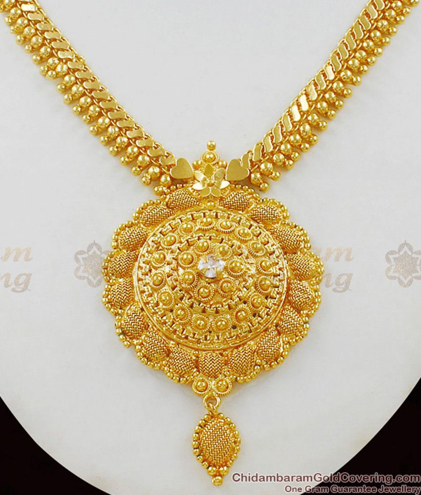 Net Pattern Kerala Design With White Stone Gold Plated Necklace ...