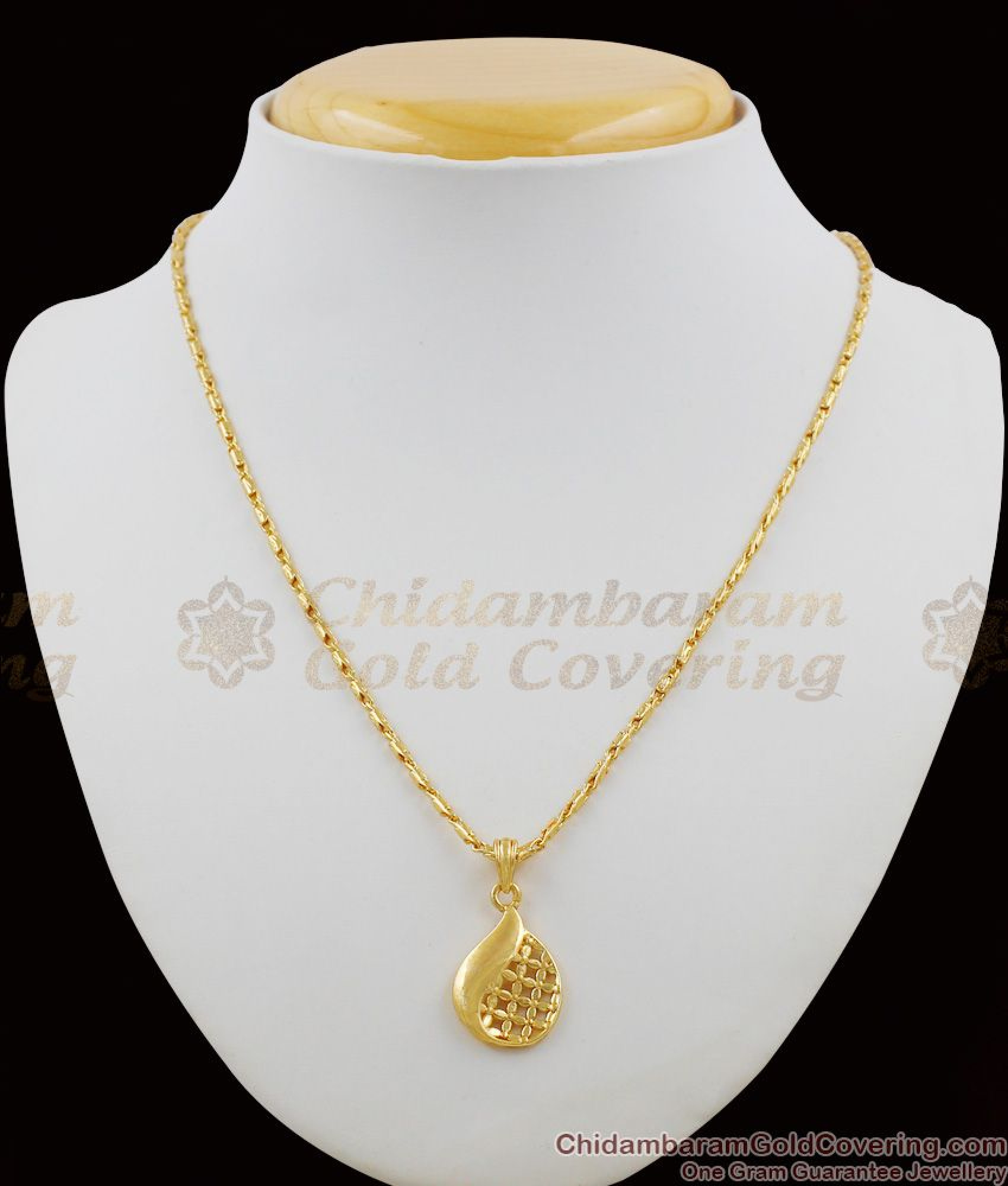 Trendy Gold Aspiring Model Pendant Short Chain For Teen Girls SMDR250