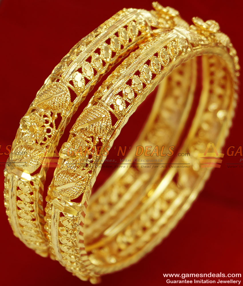 BR076-2.6 Size Gold Plated Flower Party Design Imitation Party Wear Bangle