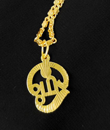 om dollar chain gold